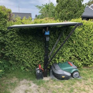 Solcelle-lading – kit for robotgressklippere